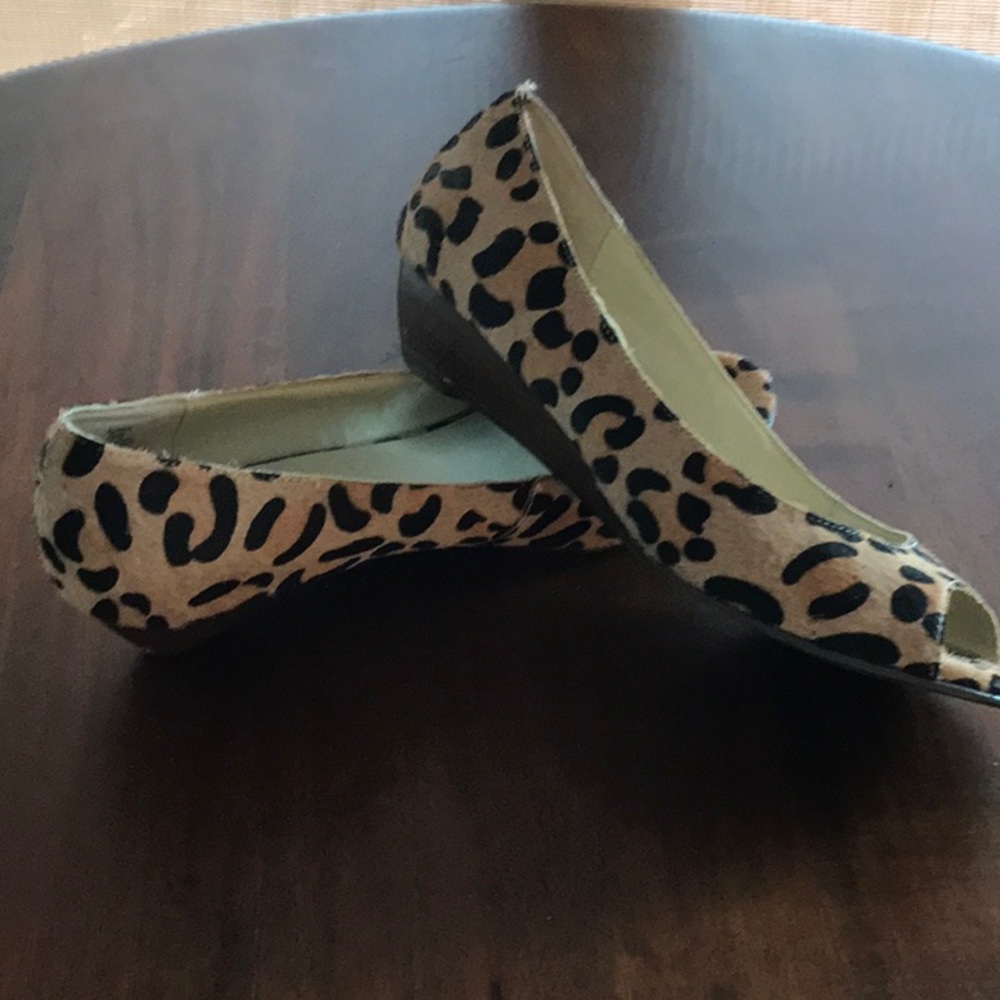 Shoes - Picture 2 of 3